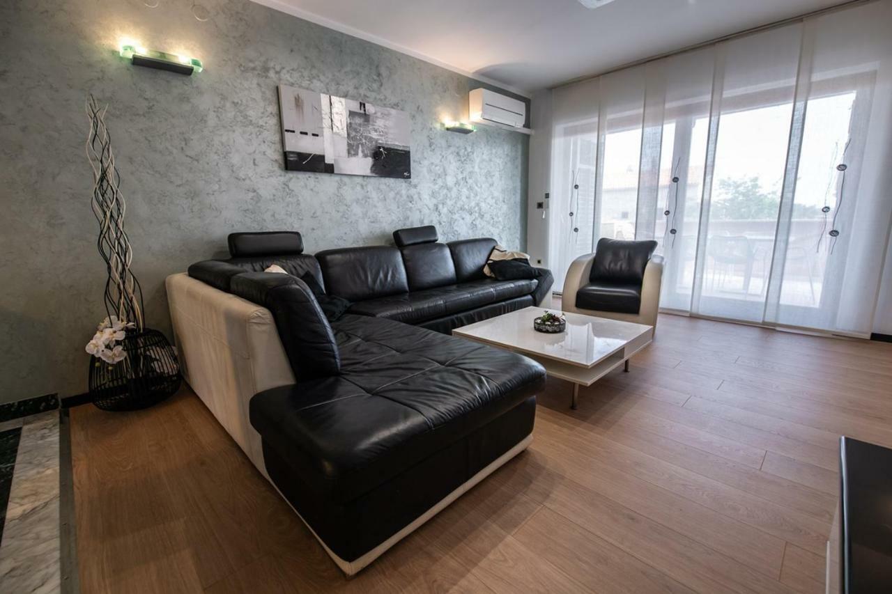 וינקורן Cave Romane Apartment With Private Pool And Sea View מראה חיצוני תמונה